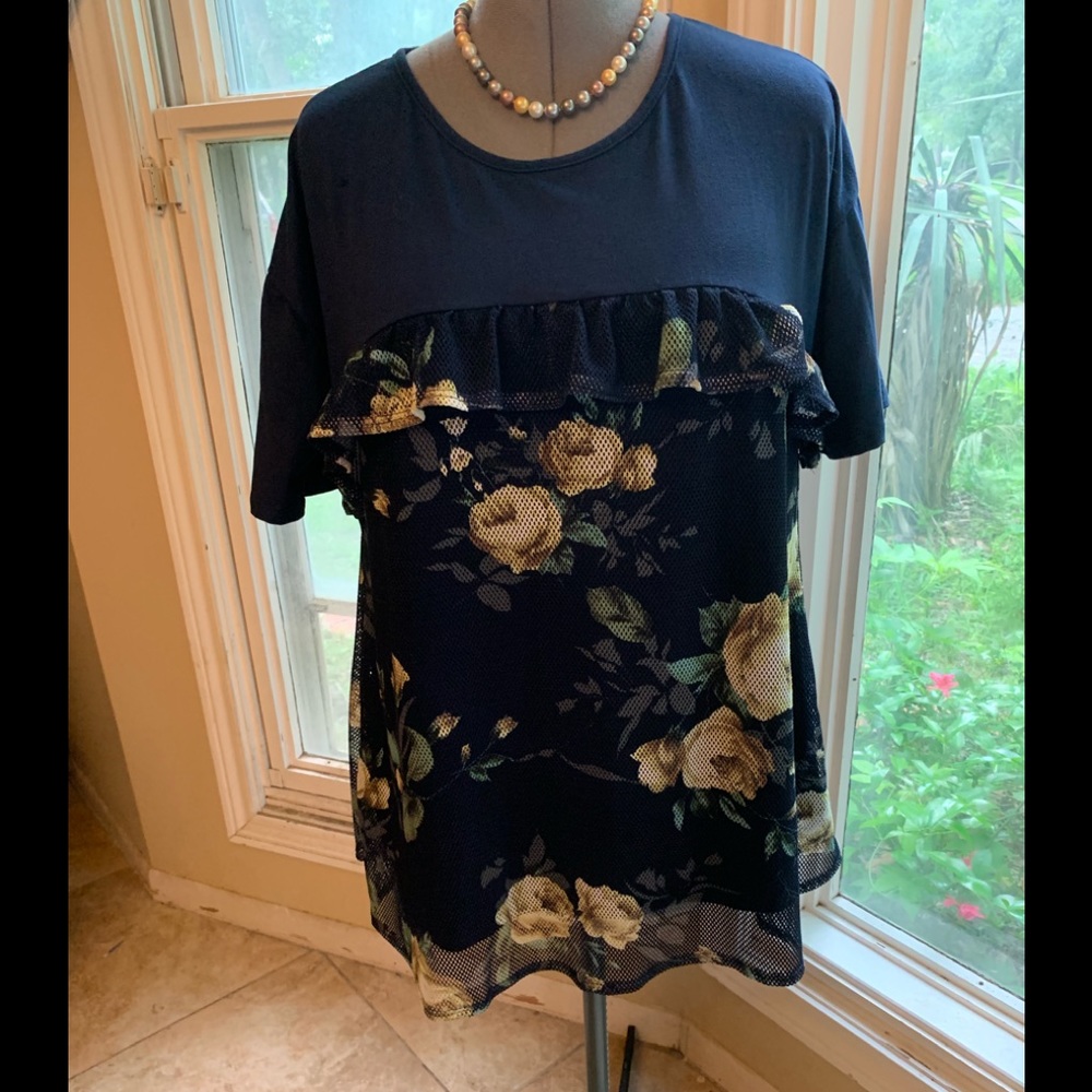 Navy 💕 5/$25 or original price